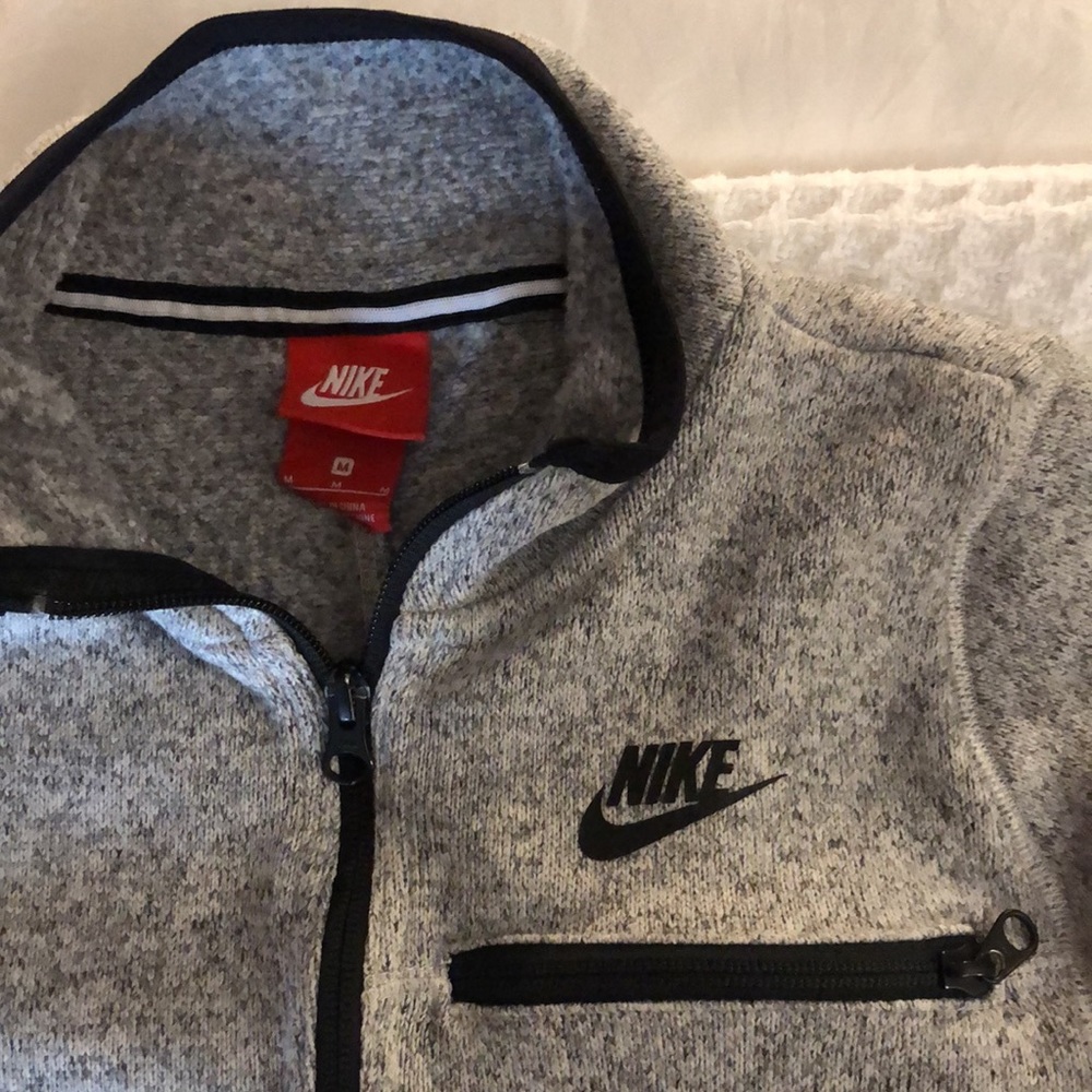 Nike jacket - Picture 2 of 2
